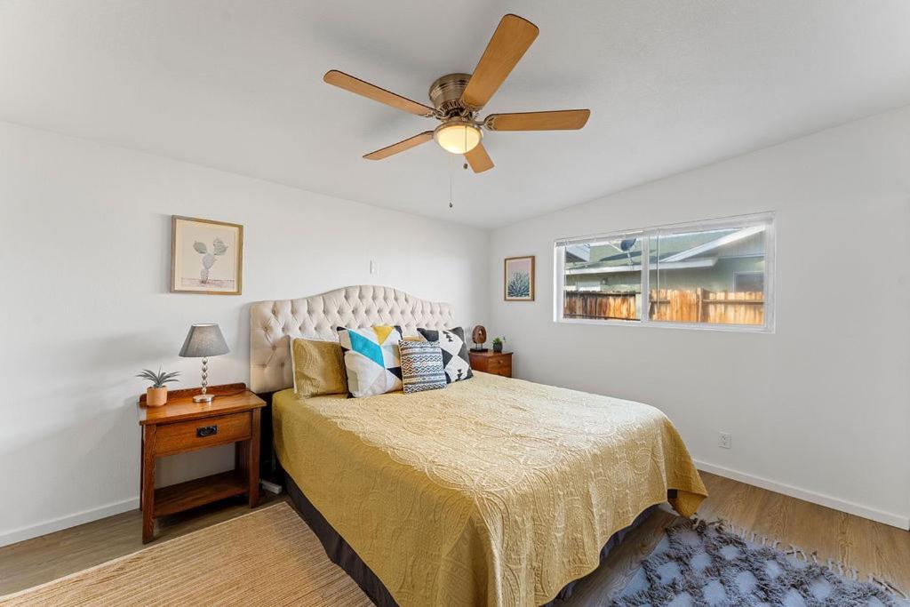 Cozy Stylish Home In The Heart Of Jt Village Joshua Tree Exterior foto
